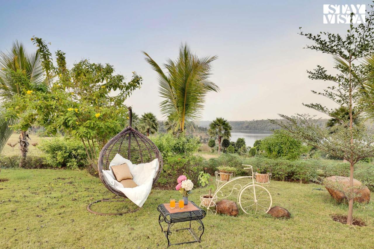 Stayvista'S Lakeside Whispers - Lake & Mountain-View Villa With Lawn & Indoor-Outdoor Games Nagpur Exterior photo